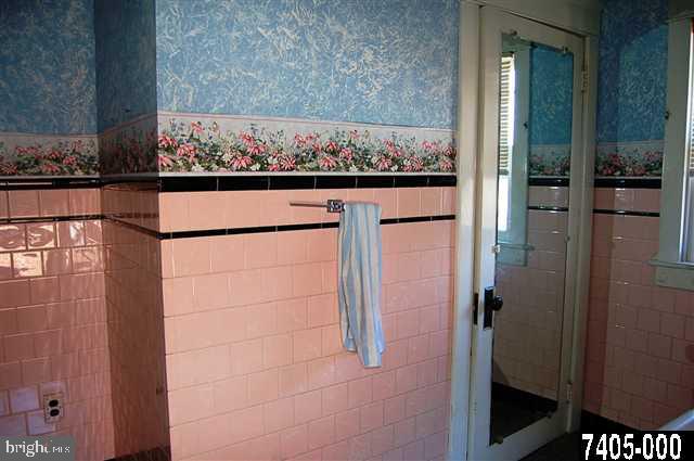 360 Hanover Road York, PA 17408 - Photo 8 of 16