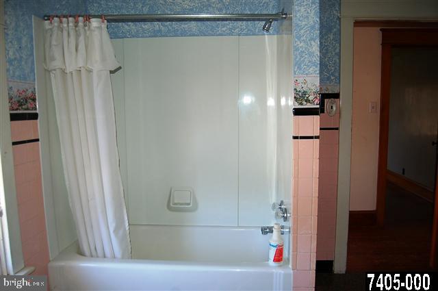 360 Hanover Road York, PA 17408 - Photo 9 of 16