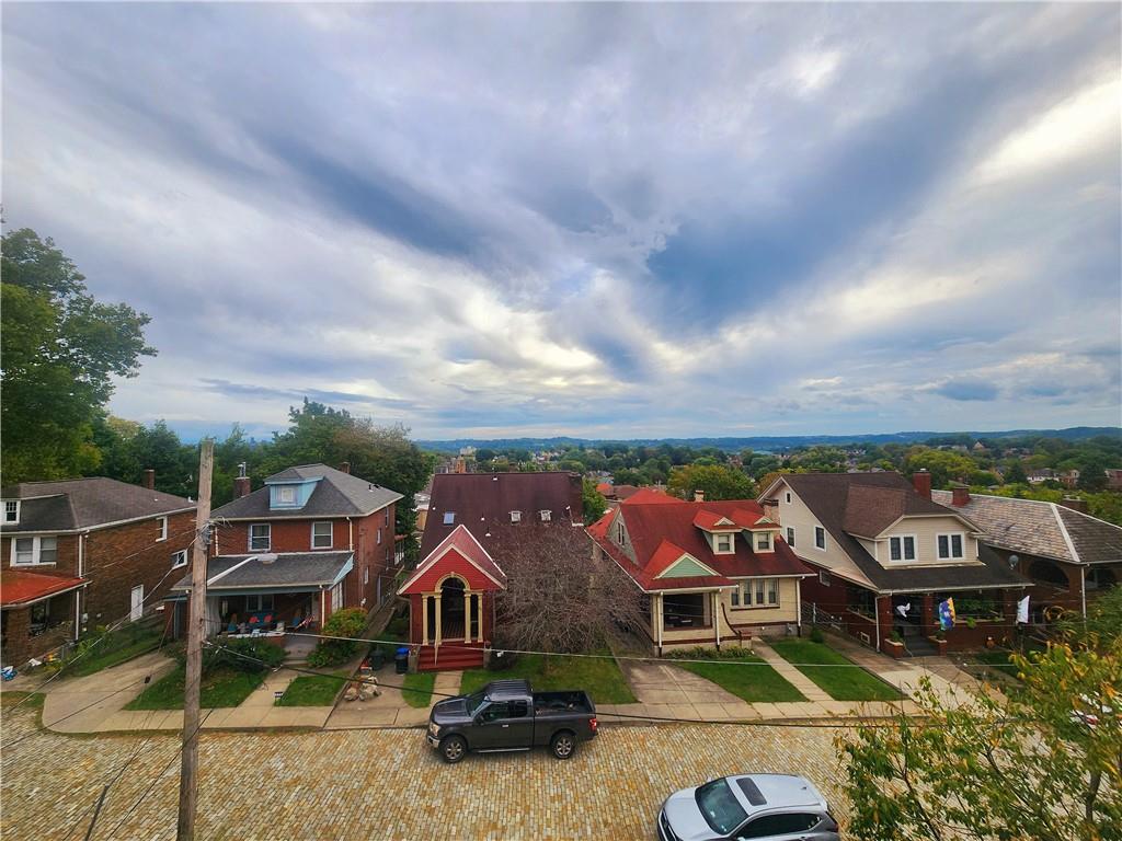 210 Richbarn Road Pittsburgh, PA 15212 - Photo 2 of 45 Gallery Image 2