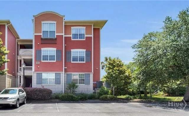 $290,000 | 2017 Whitemarsh Way, Savannah, GA 31410