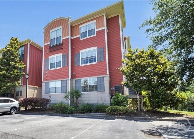 2017 Whitemarsh Way Savannah, GA 31410 - Photo 2 of 35