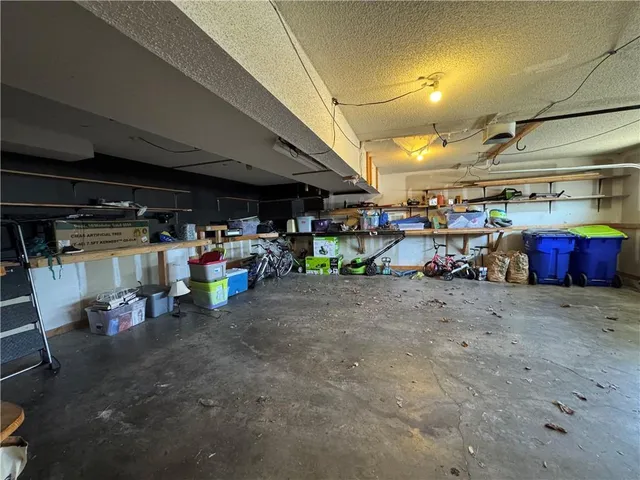 $350,000 | 300 North Hickory Street, Gardner, KS 66030