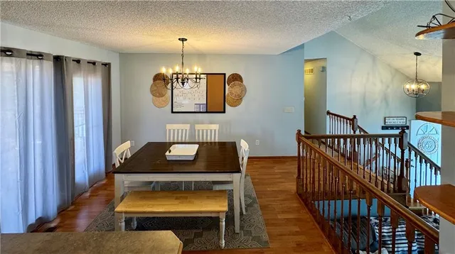 $350,000 | 300 North Hickory Street, Gardner, KS 66030