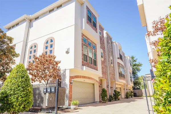 $3,299 | 5636 Kiam Street, Unit A, Houston, TX 77007