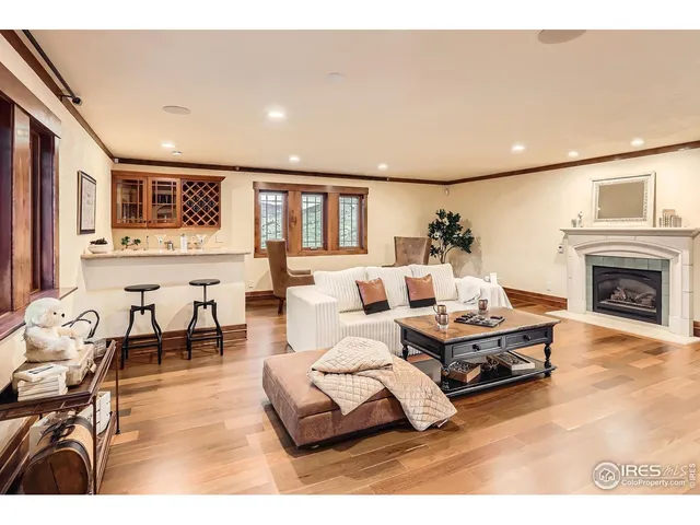 $4,700,000 | 1570 County Road 37E, Lyons, CO 80540