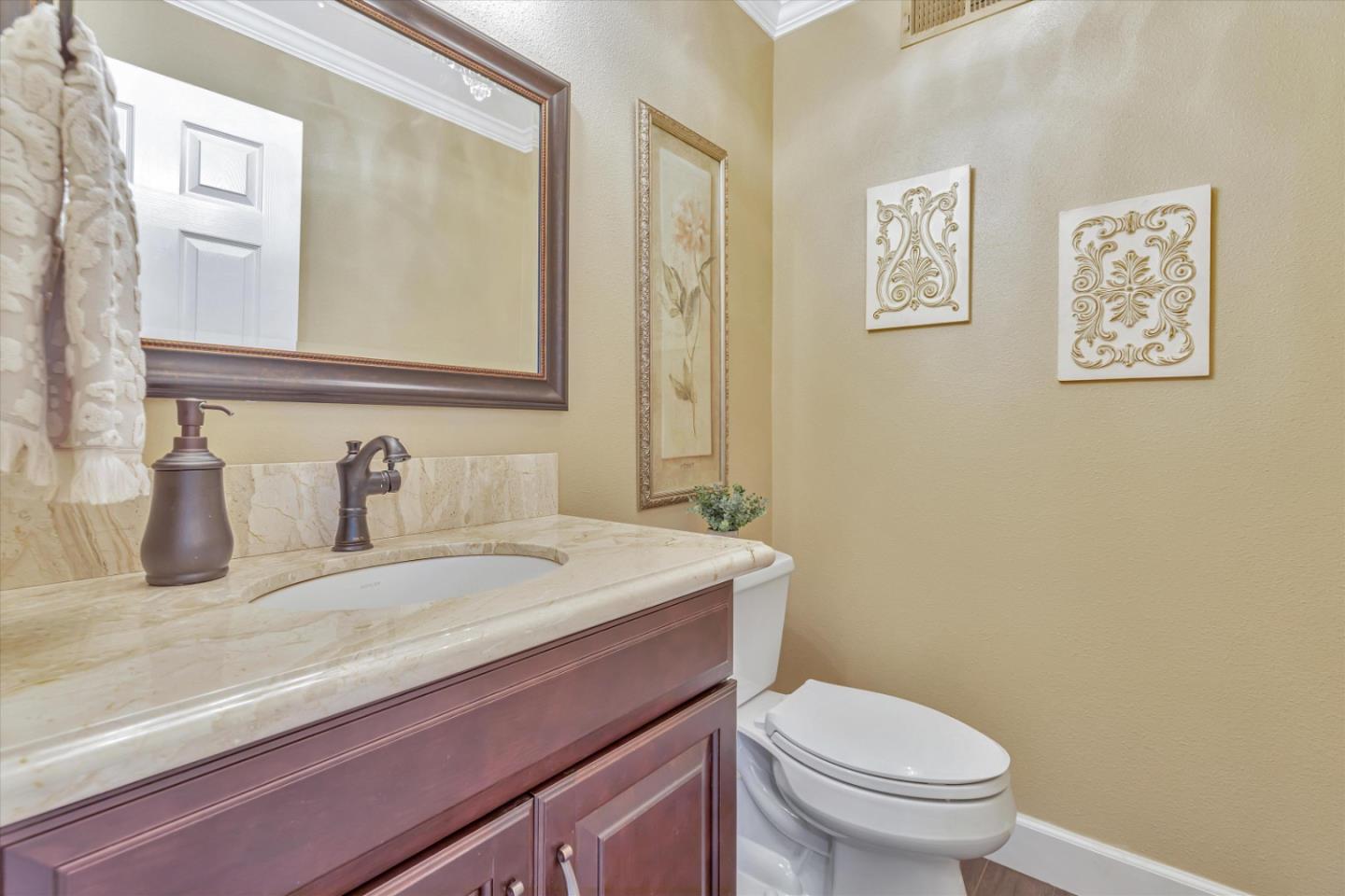 136 Echo Valley Road Salinas, CA 93907 - Photo 24 of 82 Gallery Image 24