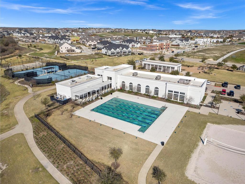 1928 Crested Ridge Road Fort Worth, TX 76008 - Photo 26 of 29 a view of a city