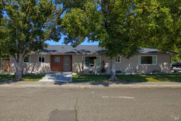 $559,000 | 350 North 7th Street, Dixon, CA 95620