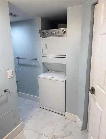 $2,100 | 8275 Southwest 152nd Avenue, Unit D101, Miami, FL 33193