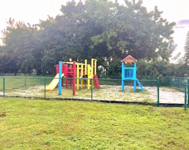 $2,100 | 8275 Southwest 152nd Avenue, Unit D101, Miami, FL 33193