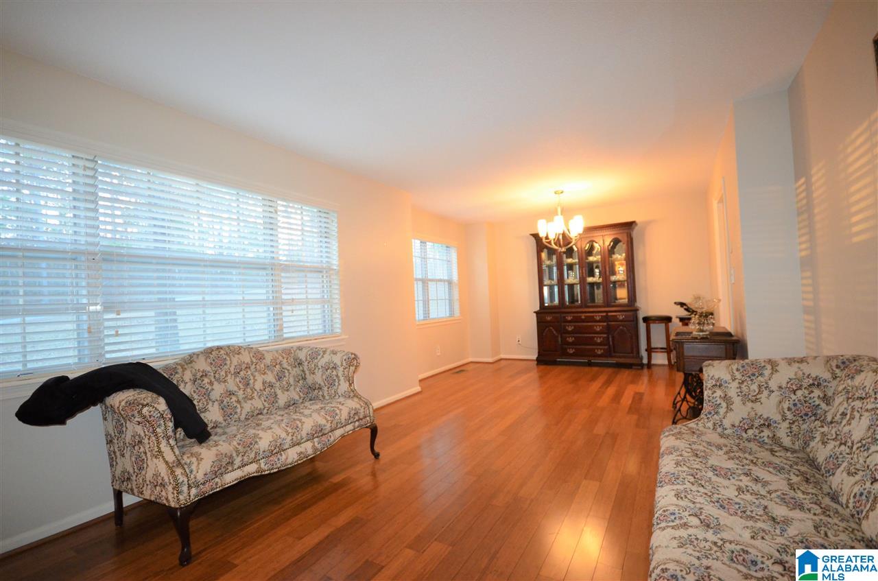 930 Ridge Trail Warrior, AL 35180 - Photo 6 of 34