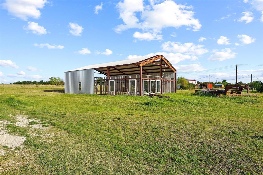 2092 County Road 5010 Blue Ridge, TX 75424 - Photo 8 of 28