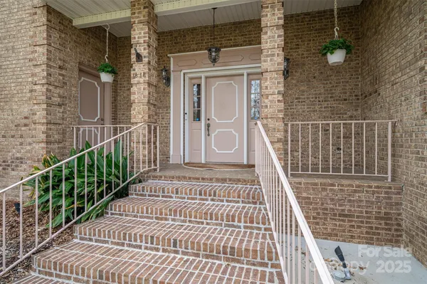 $995,000 | 1816 Country Garden Drive, Shelby, NC 28150