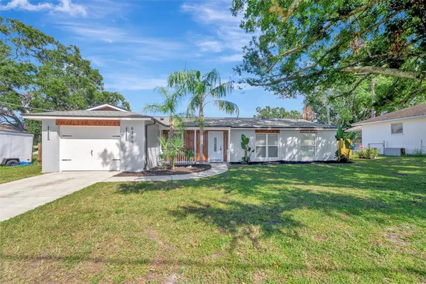 $370,000 | 6209 Flamingo Drive, Apollo Beach, FL 33572