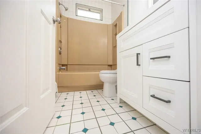 $2,000 | 114 Ashland Avenue, Buffalo, NY 14222