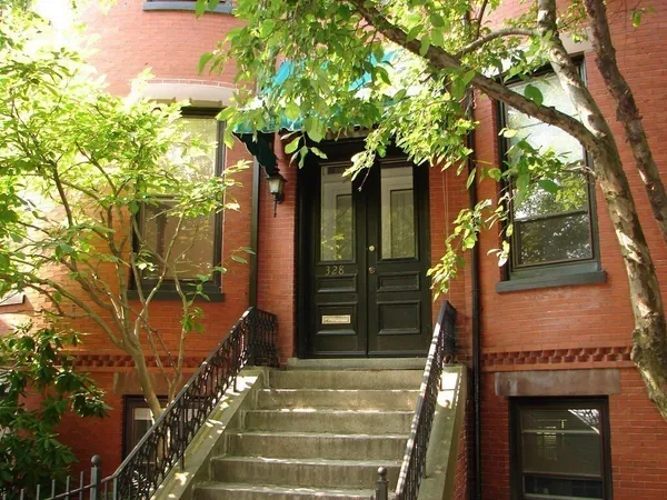 $5,000 | 328 Washington Street, Unit 2, Brookline, MA 02445