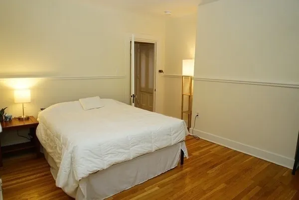 $5,000 | 328 Washington Street, Unit 2, Brookline, MA 02445