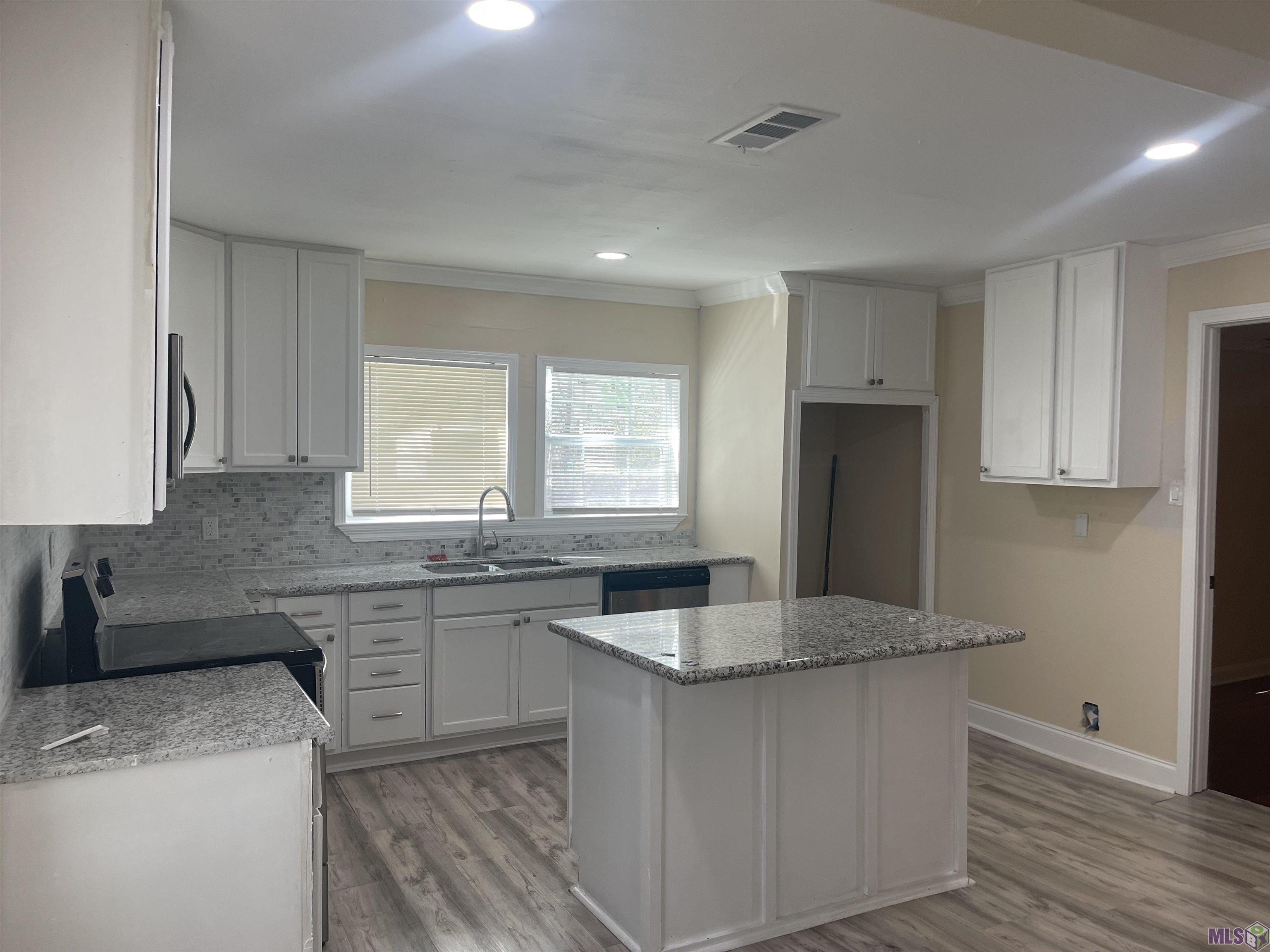 4112 Sycamore Street Baton Rouge, LA 70805 - Photo 11 of 42