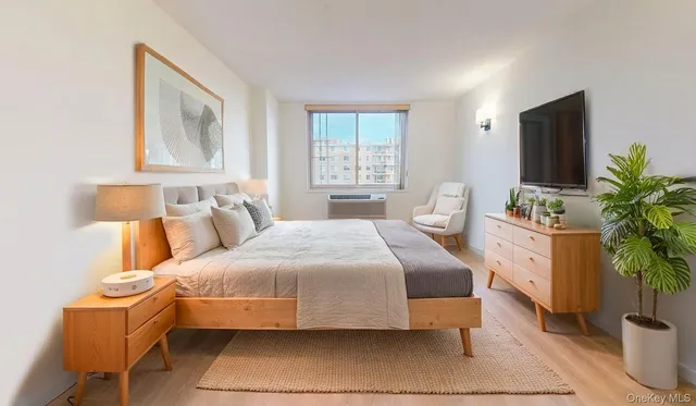 $689,000 | 118-17 Union Turnpike, Unit 18H | Forest Hills