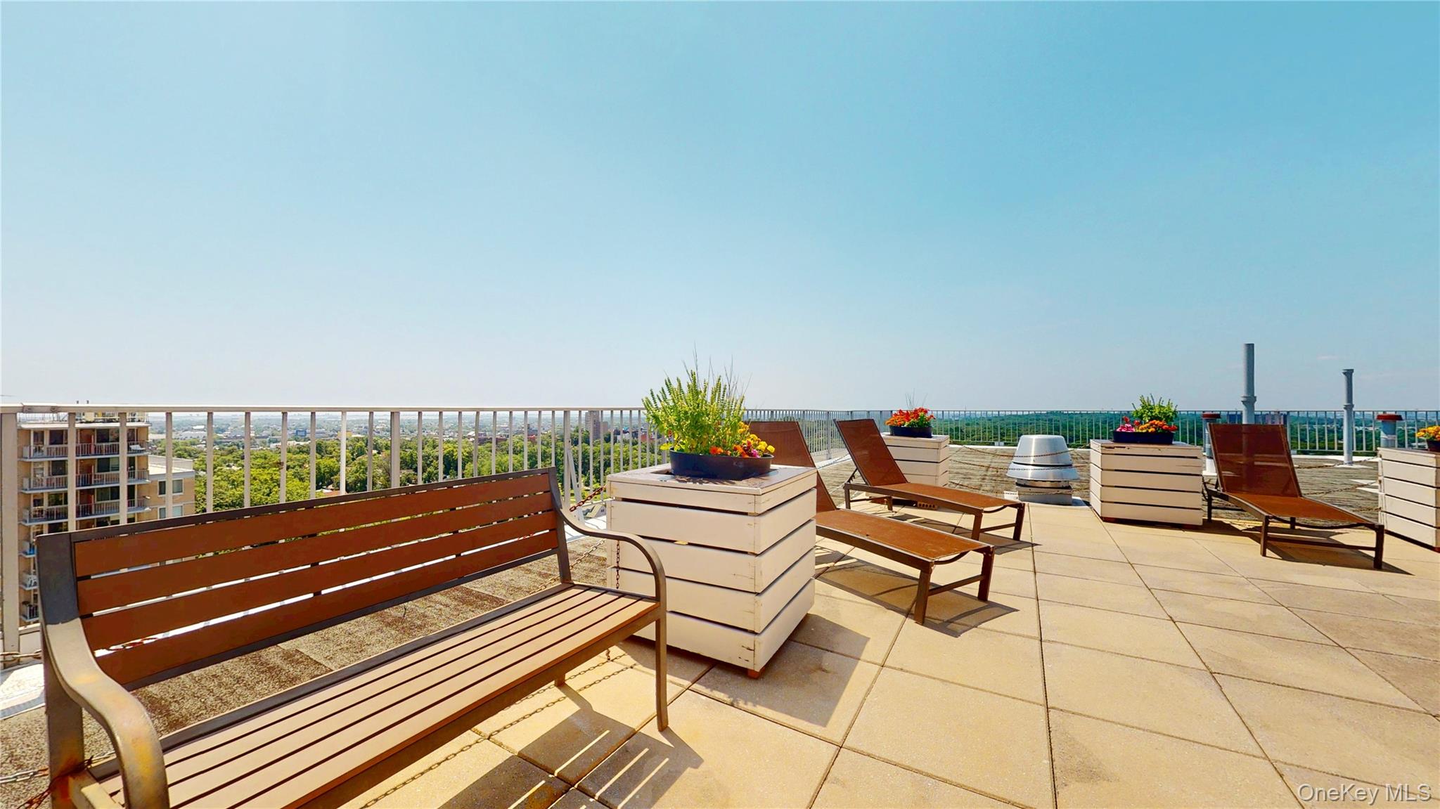 118-17 Union Turnpike, Unit 18H Queens, NY 11375 - Photo 48 of 49 View of patio / terrace