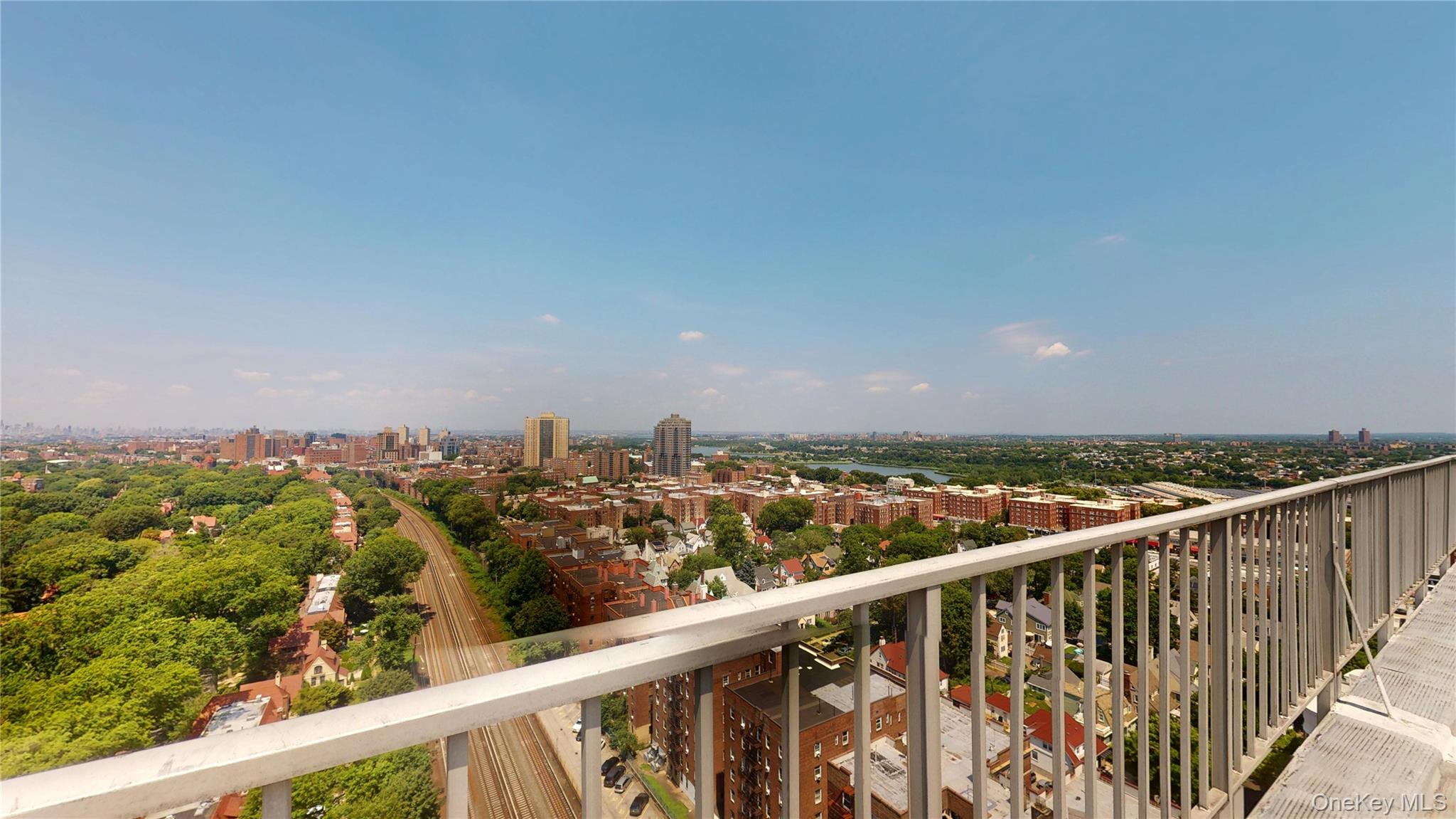 118-17 Union Turnpike, Unit 18H Queens, NY 11375 - Photo 49 of 49 Balcony with a city view