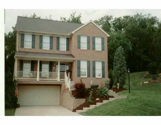 124 Field Club Circle McKees Rocks, PA 15136 - Photo 1 of 8