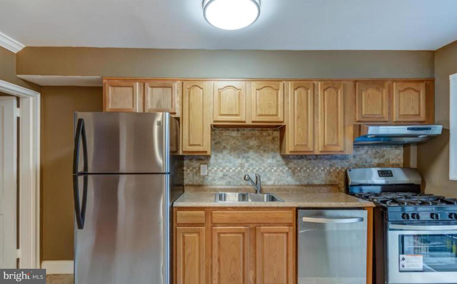 1034 Wedgewood Road Baltimore, MD 21229 - Photo 9 of 30 Kitchen