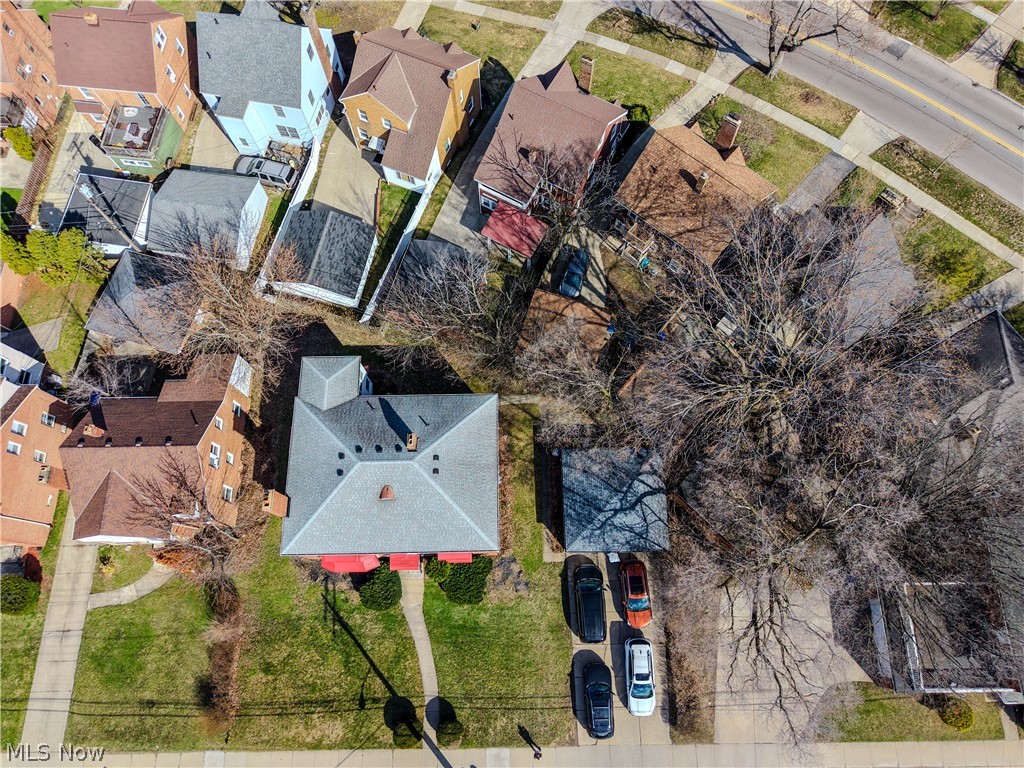 13699 Cedar Road Cleveland, OH 44118 - Photo 4 of 49