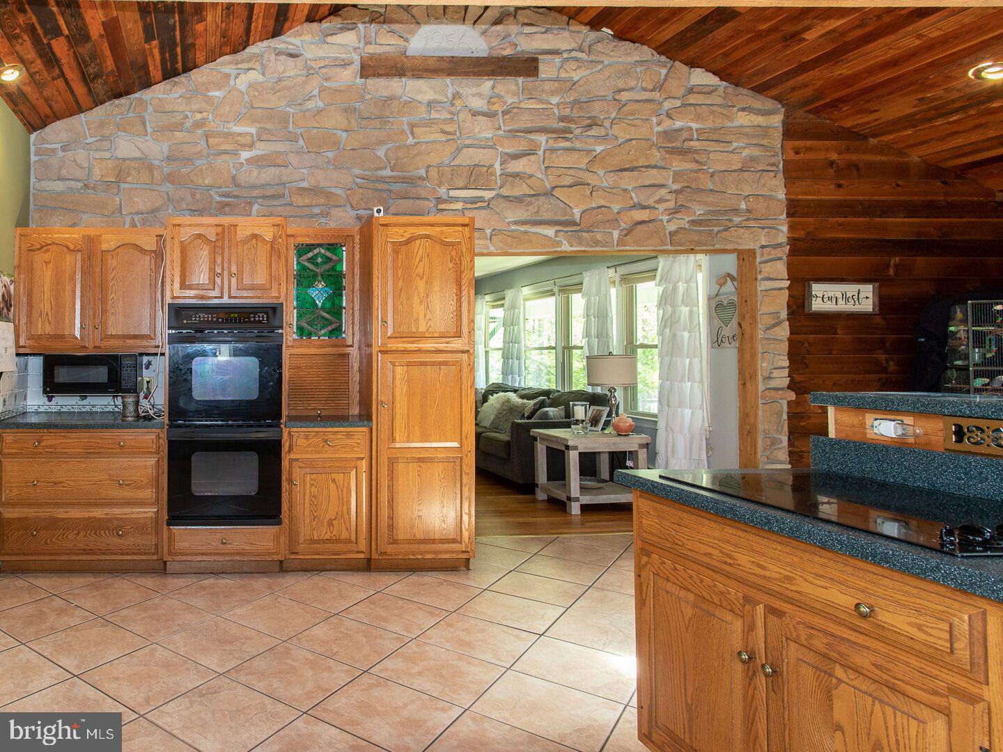 107 Midway Road Phoenixville, PA 19460 - Photo 8 of 27 Gallery Image 8