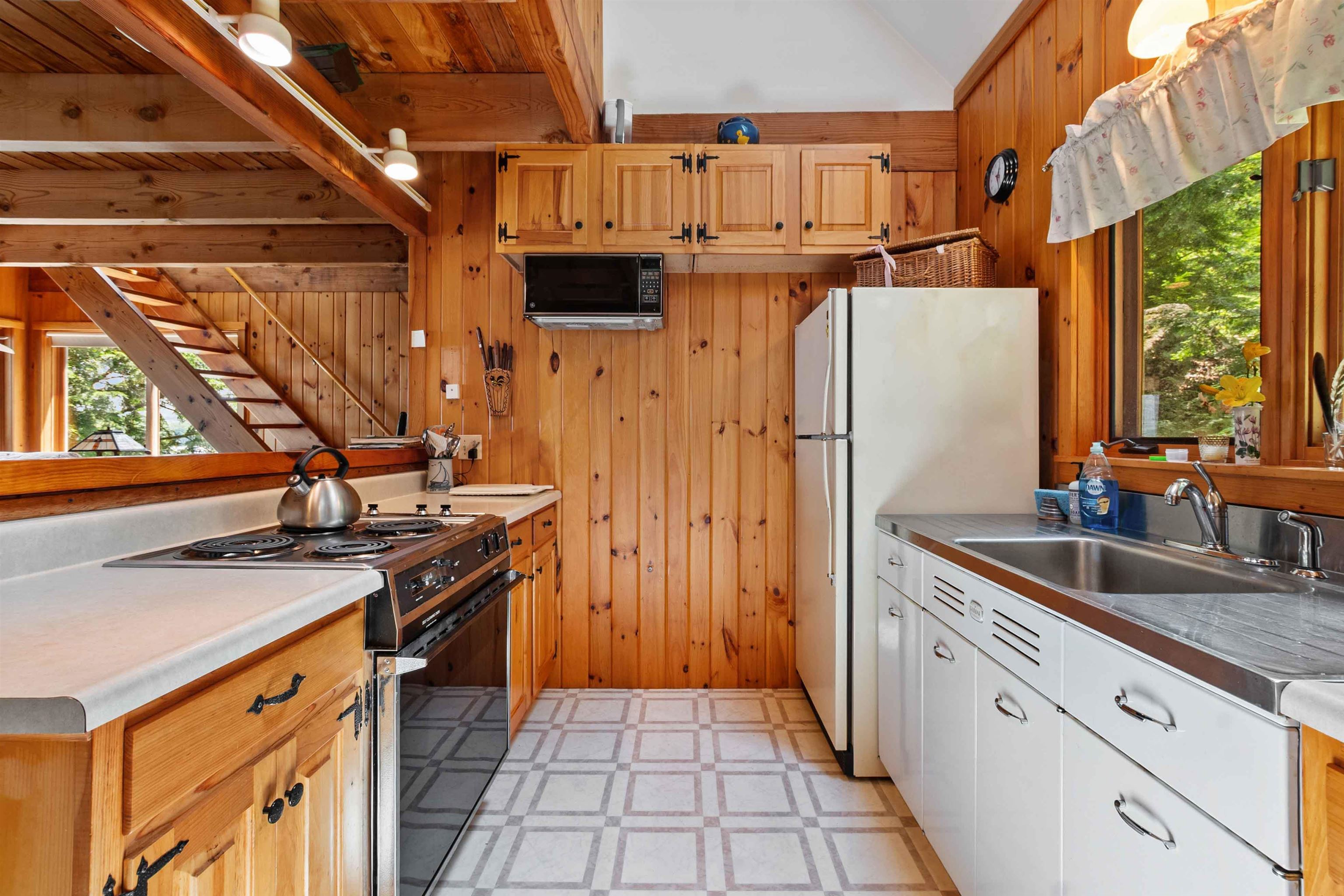 334 Bay Point Road Sunapee, NH 03782 - Photo 10 of 25