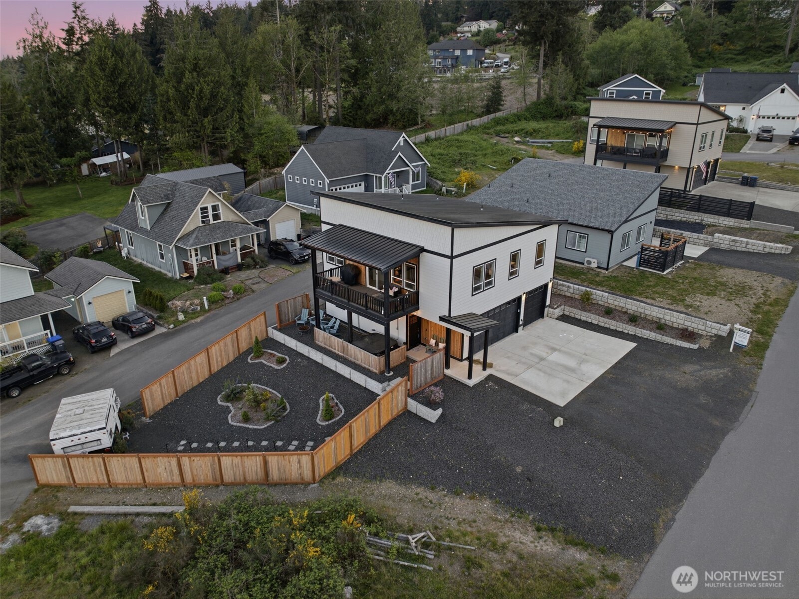 17 East Sellegren Road Allyn, WA 98524 - Photo 3 of 40