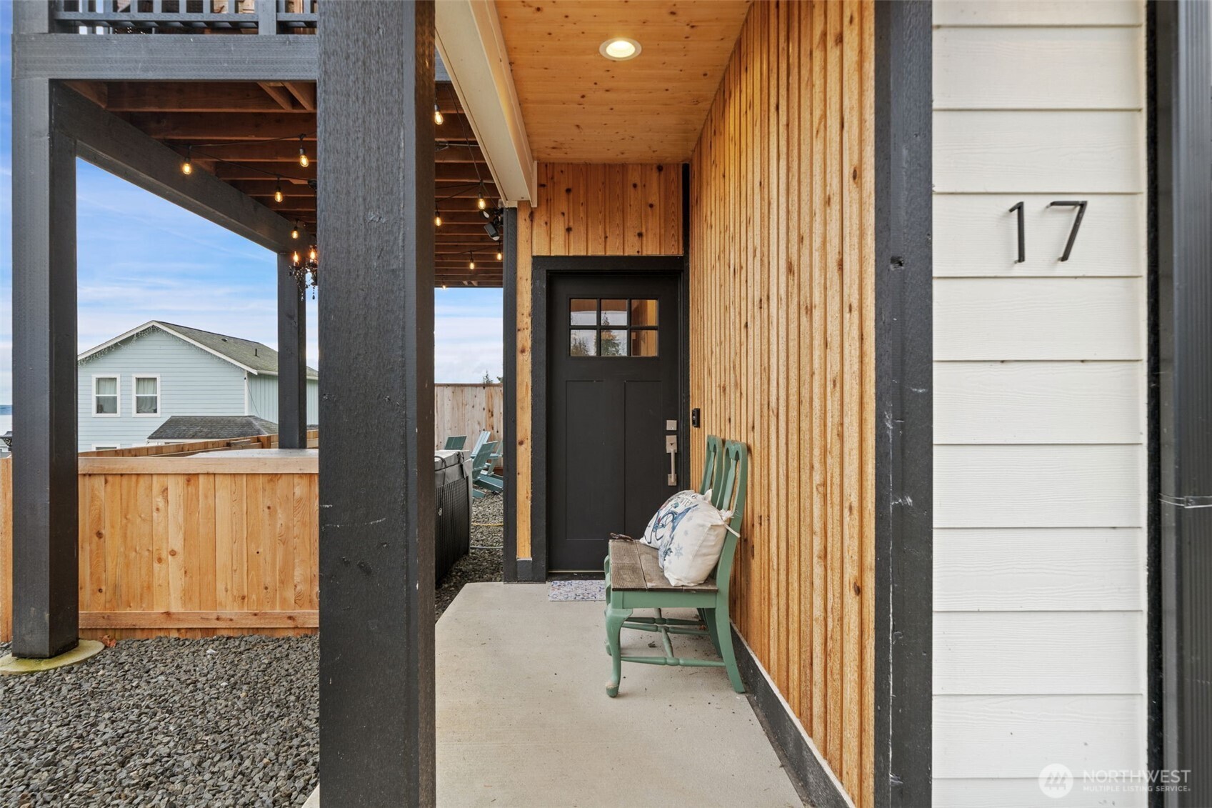 17 East Sellegren Road Allyn, WA 98524 - Photo 5 of 40