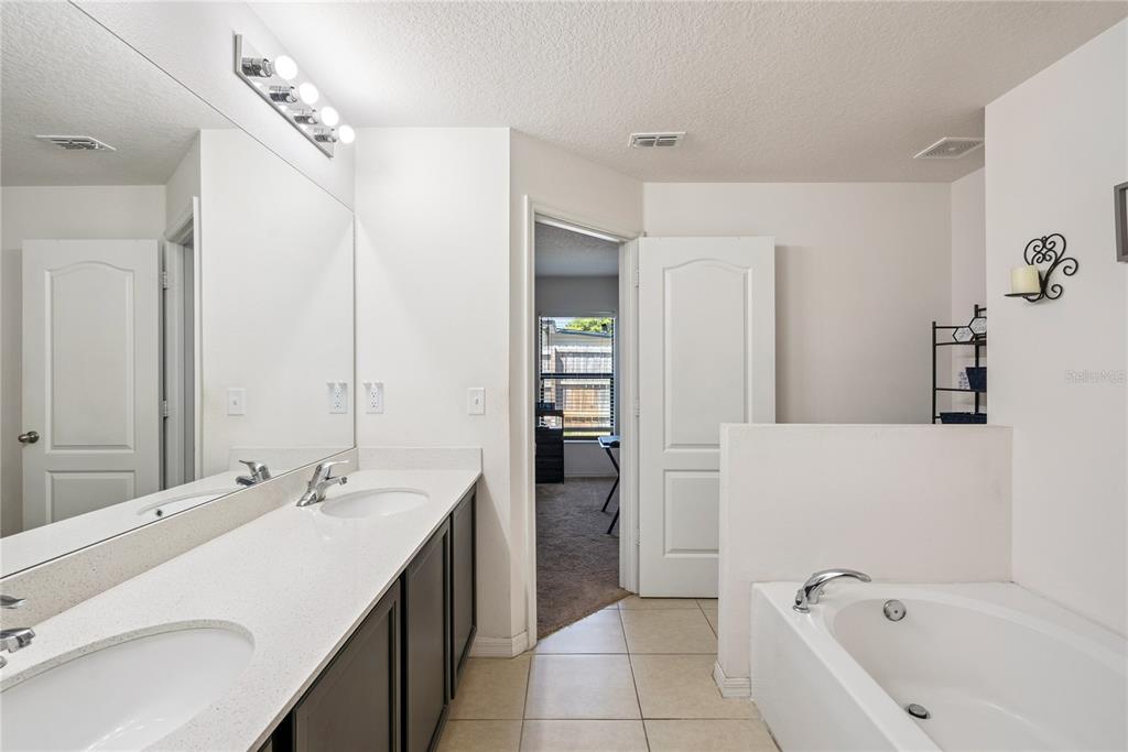 3002 Greynolds Street Deltona, FL 32738 - Photo 18 of 49