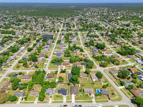 $355,000 | 3002 Greynolds Street, Deltona, FL 32738