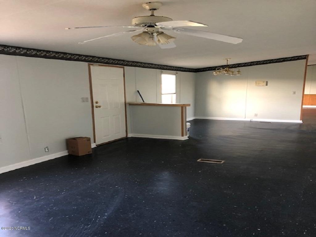2860 Broadridge Road Lumberton, NC 28358 - Photo 19 of 20 IMG_4111