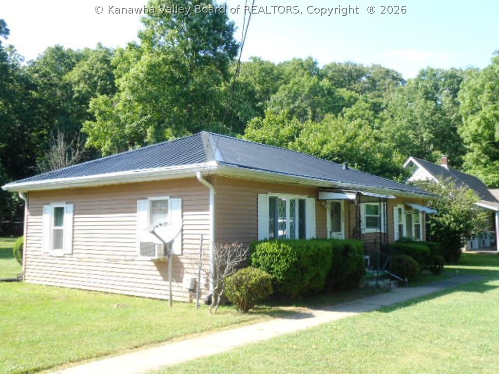 2822 Evansview Road Evans, WV 25241 - Photo 13 of 16 Gallery Image 13