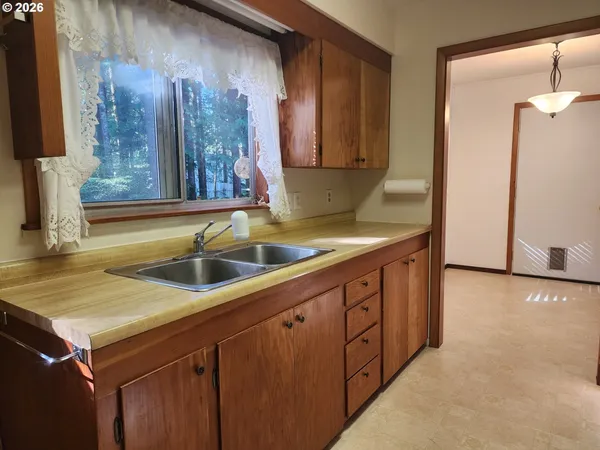 $369,000 | 205 18th Street, Port Orford, OR 97465
