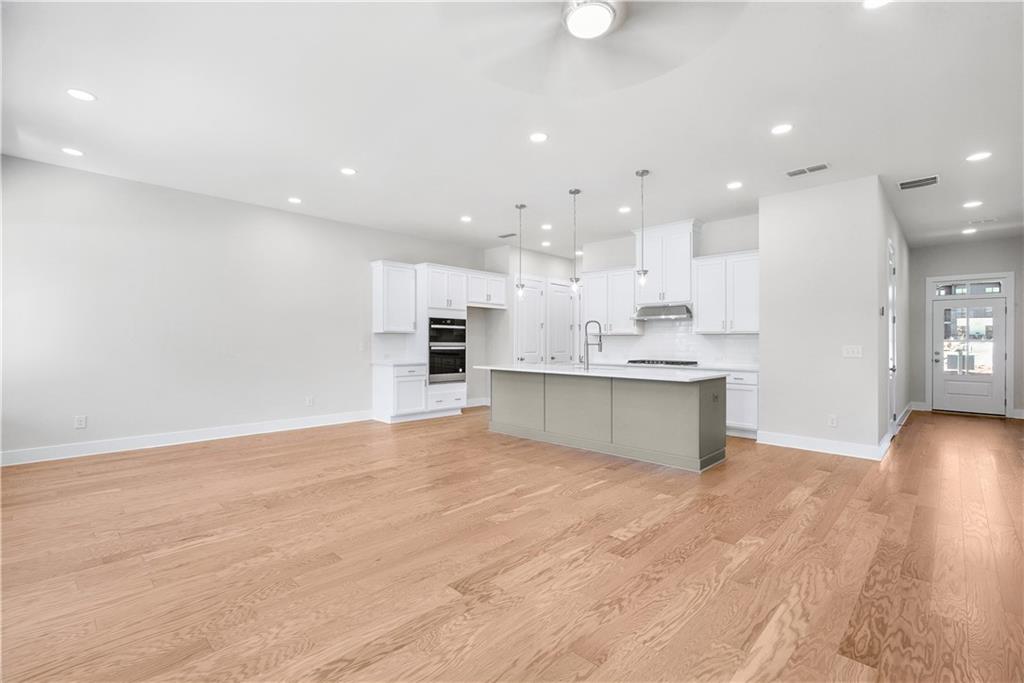 1935 Redfield Road Northeast, Unit 15 Marietta, GA 30066 - Photo 4 of 29