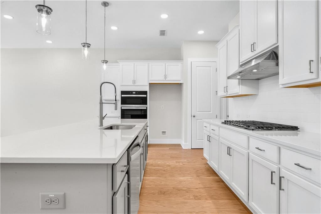 1935 Redfield Road Northeast, Unit 15 Marietta, GA 30066 - Photo 8 of 29