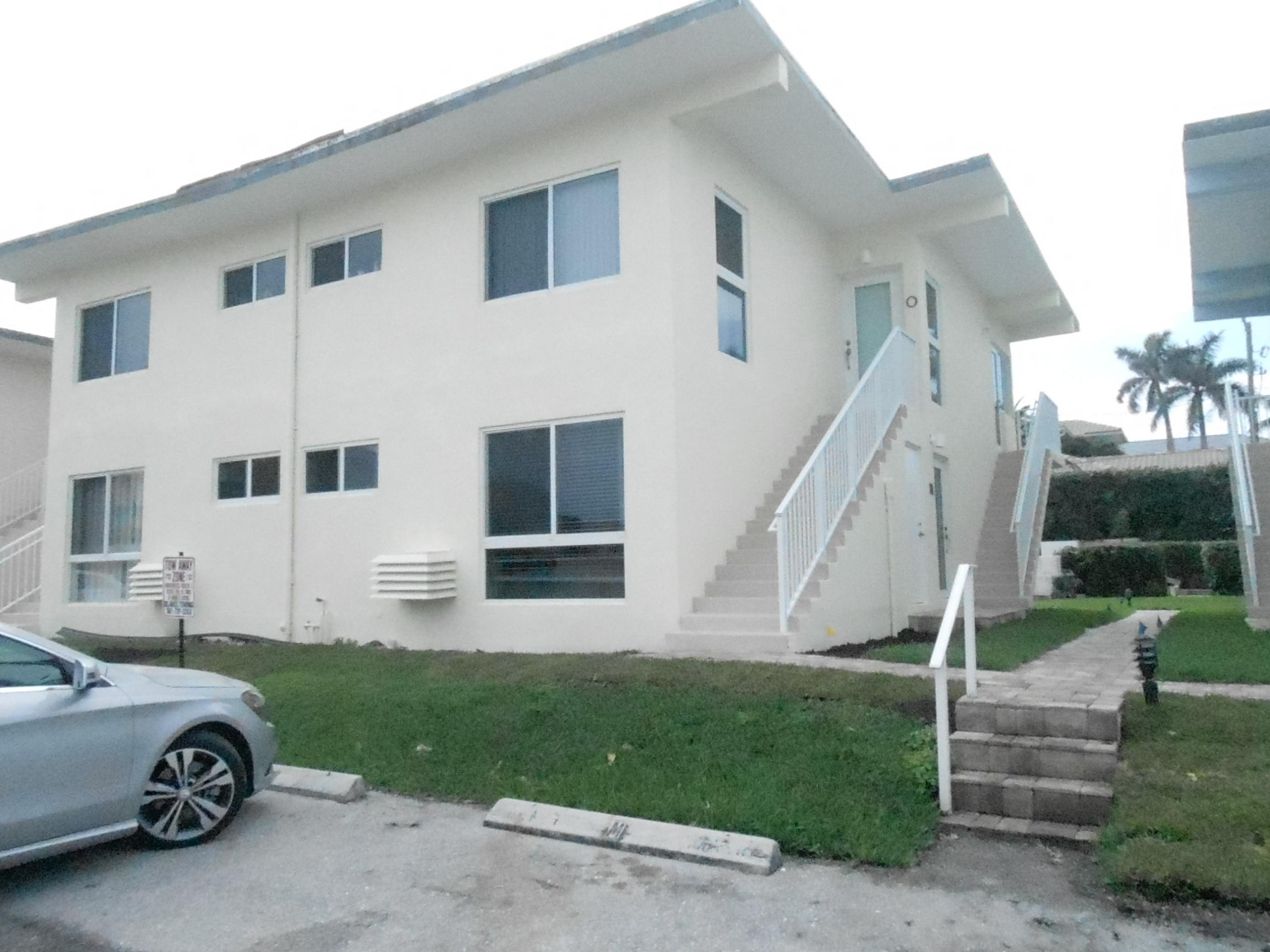 5700 Old Ocean Boulevard, Unit O Ocean Ridge, FL 33435 - Photo 1 of 11 Flynn Unit O front 031115 001.JPG
