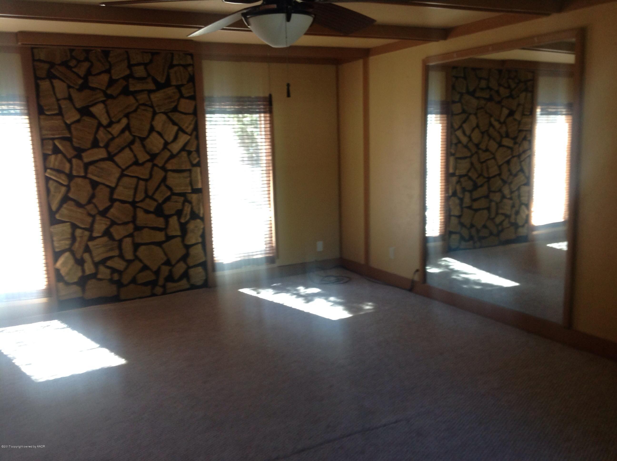4303 Parker Street Amarillo, TX 79110 - Photo 8 of 10 image