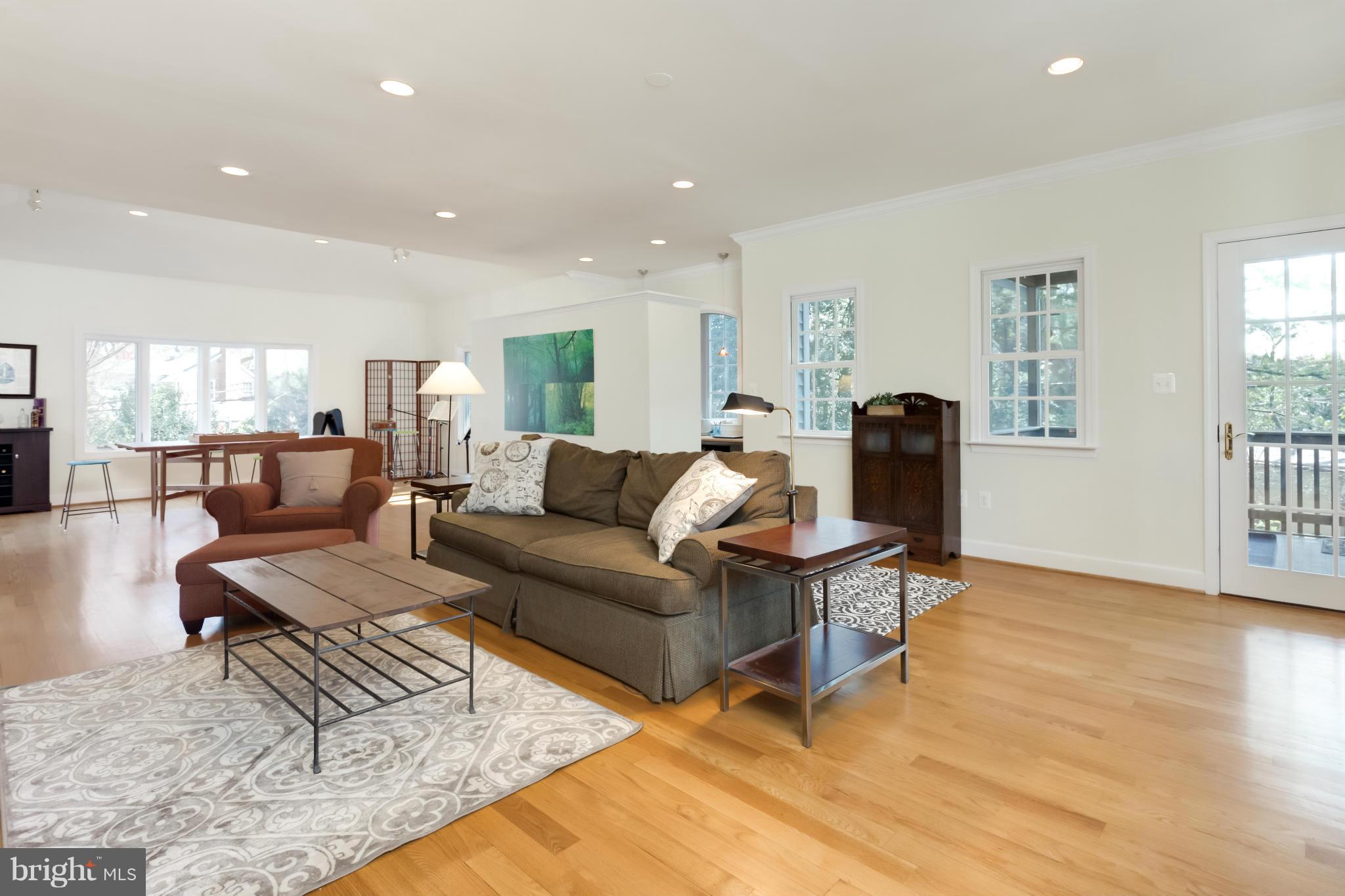 4508 19th Road North Arlington, VA 22207 - Photo 6 of 30 a living room with furniture and wooden floor