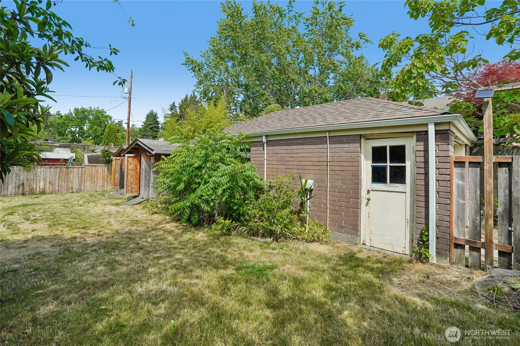 3004 Southwest Barton Street Seattle, WA 98126 - Photo 35 of 40