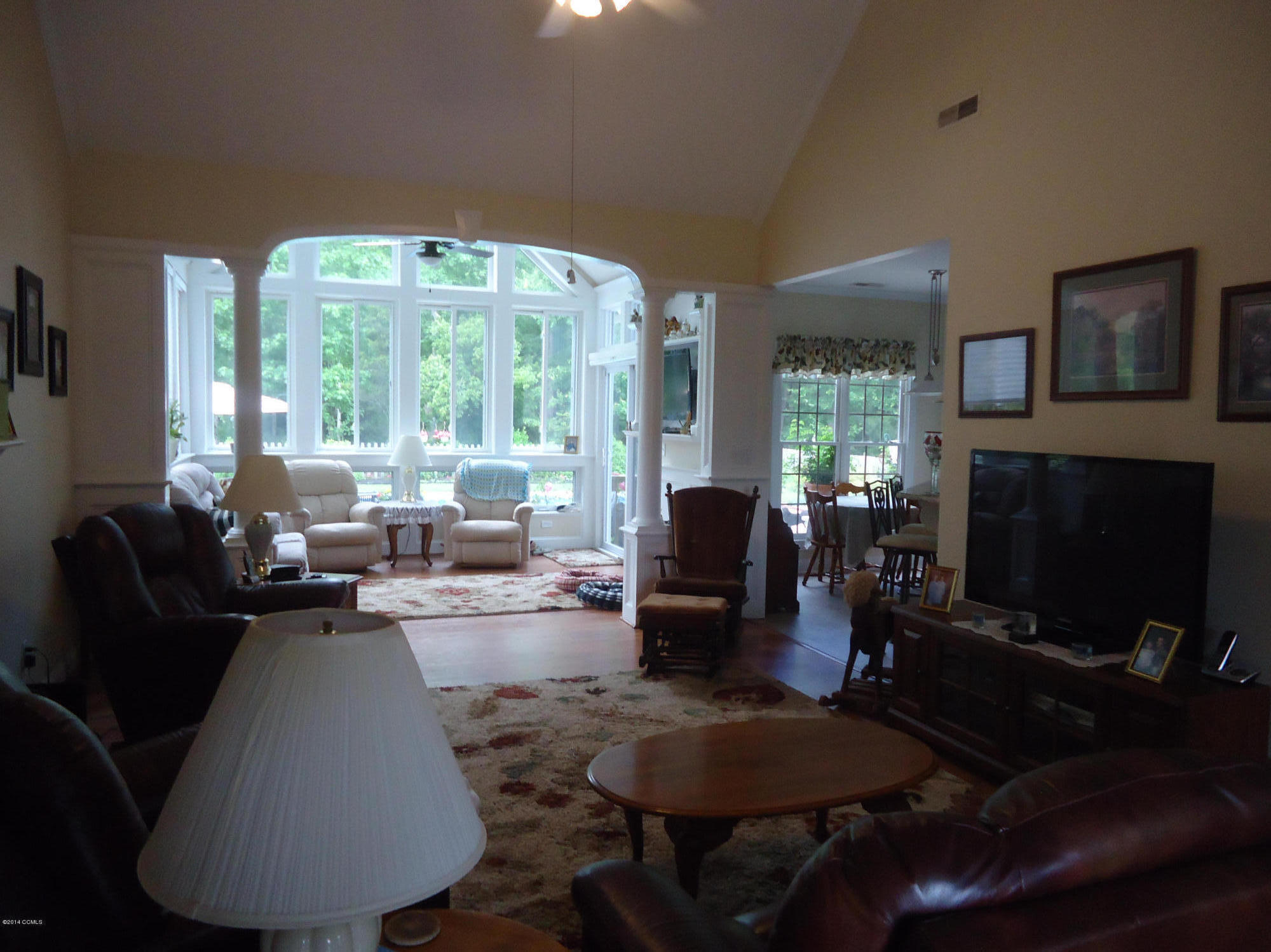 109 Nyon Road New Bern, NC 28562 - Photo 3 of 26 View into Sun Room