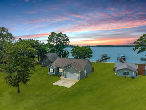 $825,000 | 1083 Copperhead Road, Manning, SC 29102