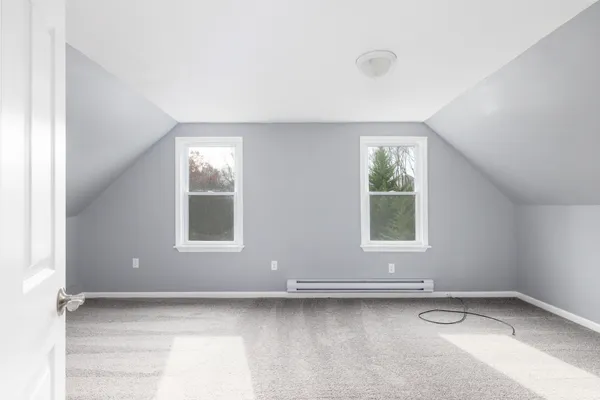 $375,000 | 21 Longwood Drive, Naugatuck, CT 06770