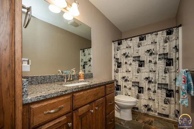 $465,000 | 3334 Southwest 43rd Street, Topeka, KS 66610