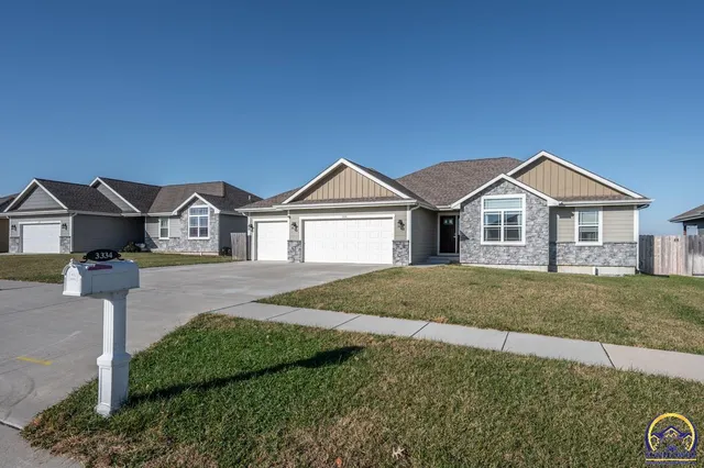 $465,000 | 3334 Southwest 43rd Street, Topeka, KS 66610