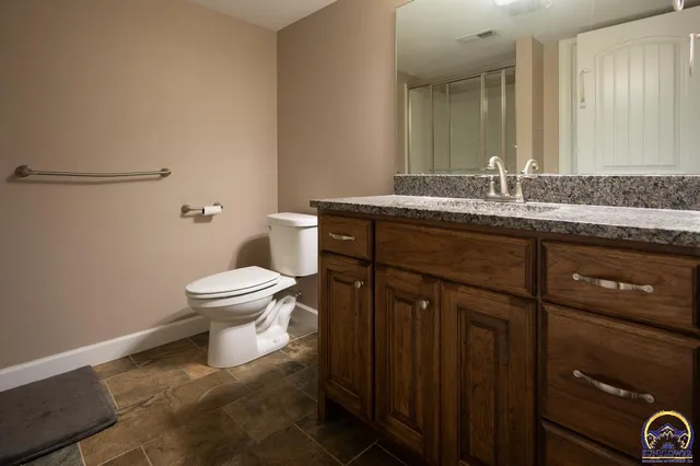 $465,000 | 3334 Southwest 43rd Street, Topeka, KS 66610