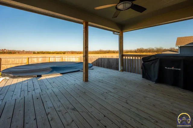 $465,000 | 3334 Southwest 43rd Street, Topeka, KS 66610